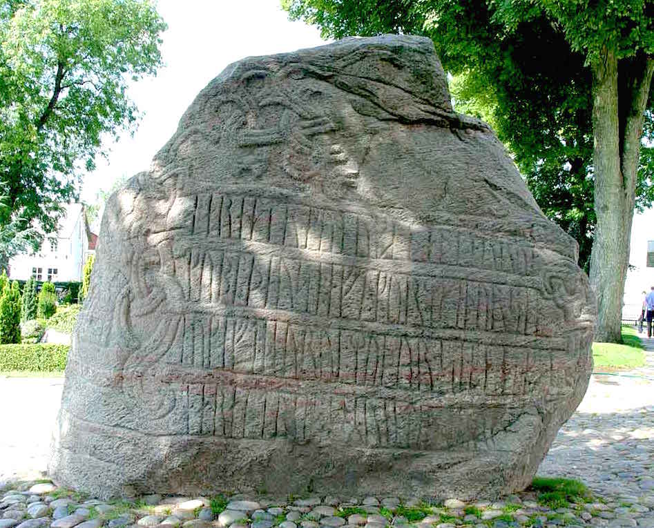La pierre runique de Jelling