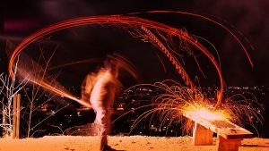 En Alsace perdure le rite solaire du Schieweschlawe