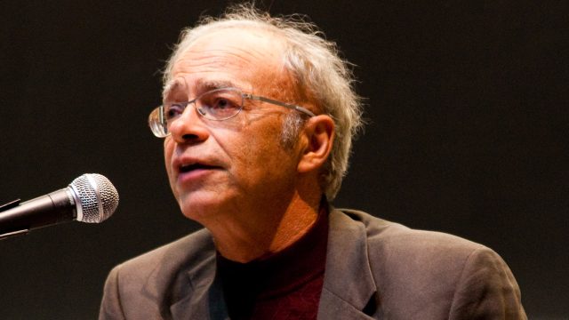 Peter Singer, les eaux glacées du calcul altruiste